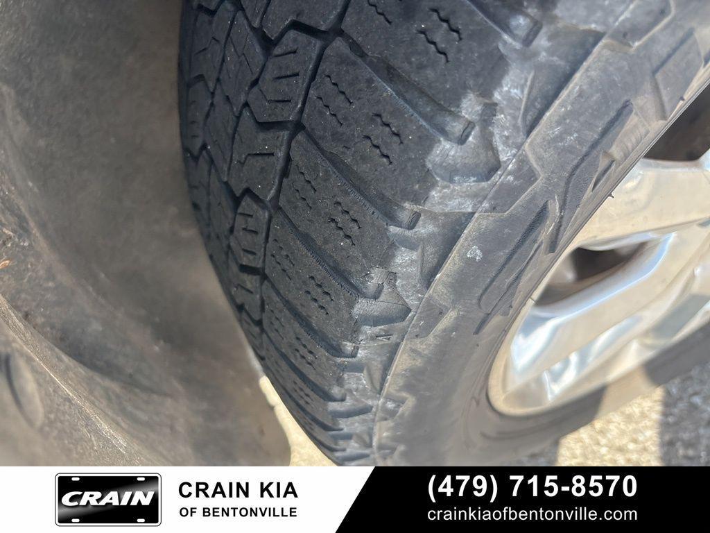 used 2016 Jeep Cherokee car, priced at $13,750