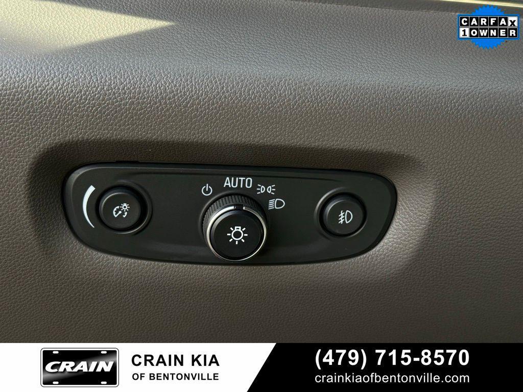 used 2021 Chevrolet Traverse car, priced at $22,900