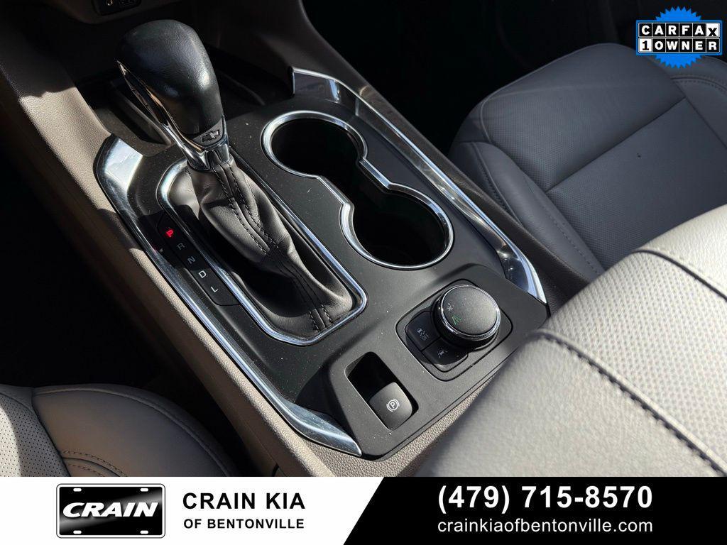 used 2021 Chevrolet Traverse car, priced at $22,900