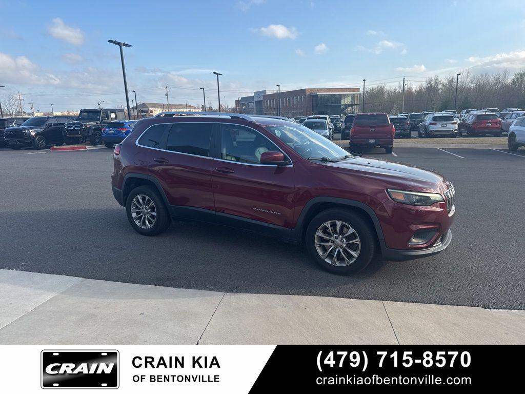 used 2019 Jeep Cherokee car, priced at $10,900