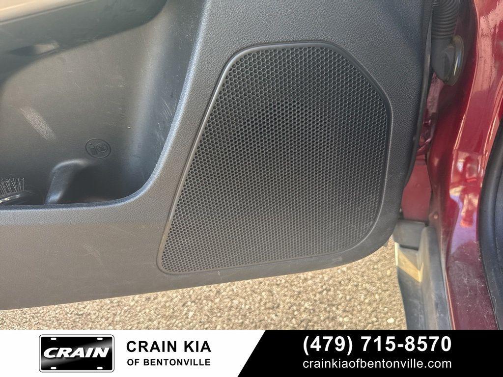 used 2019 Jeep Cherokee car, priced at $10,900