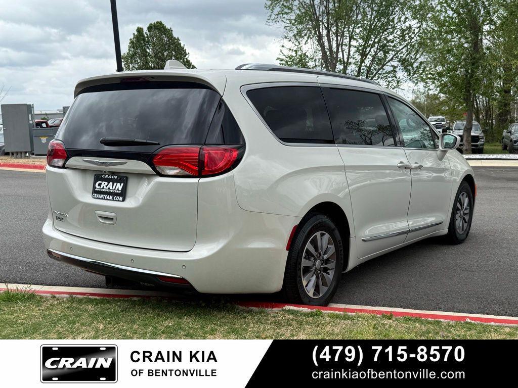 used 2019 Chrysler Pacifica car, priced at $17,500