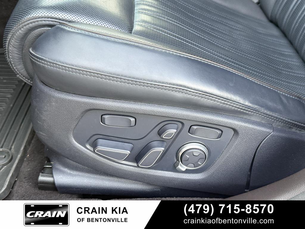 used 2021 Genesis G90 car, priced at $38,500