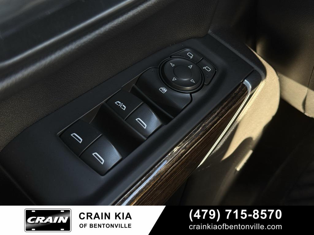 used 2021 GMC Sierra 1500 car, priced at $38,800