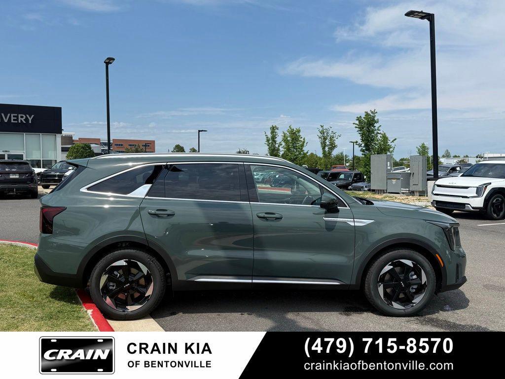 new 2026 Kia Sorento Hybrid car, priced at $43,139