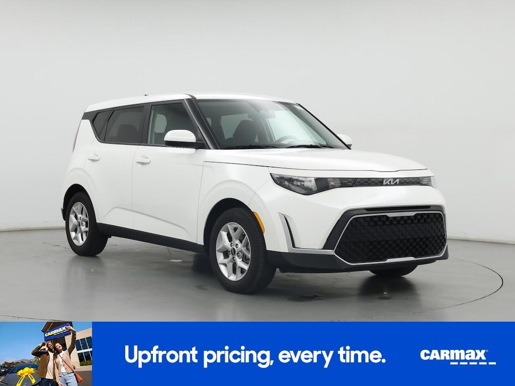 used 2025 Kia Soul car, priced at $21,998