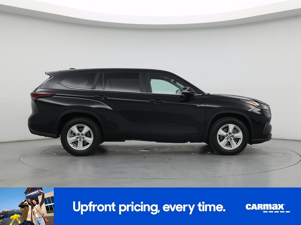 used 2024 Toyota Highlander car, priced at $34,998