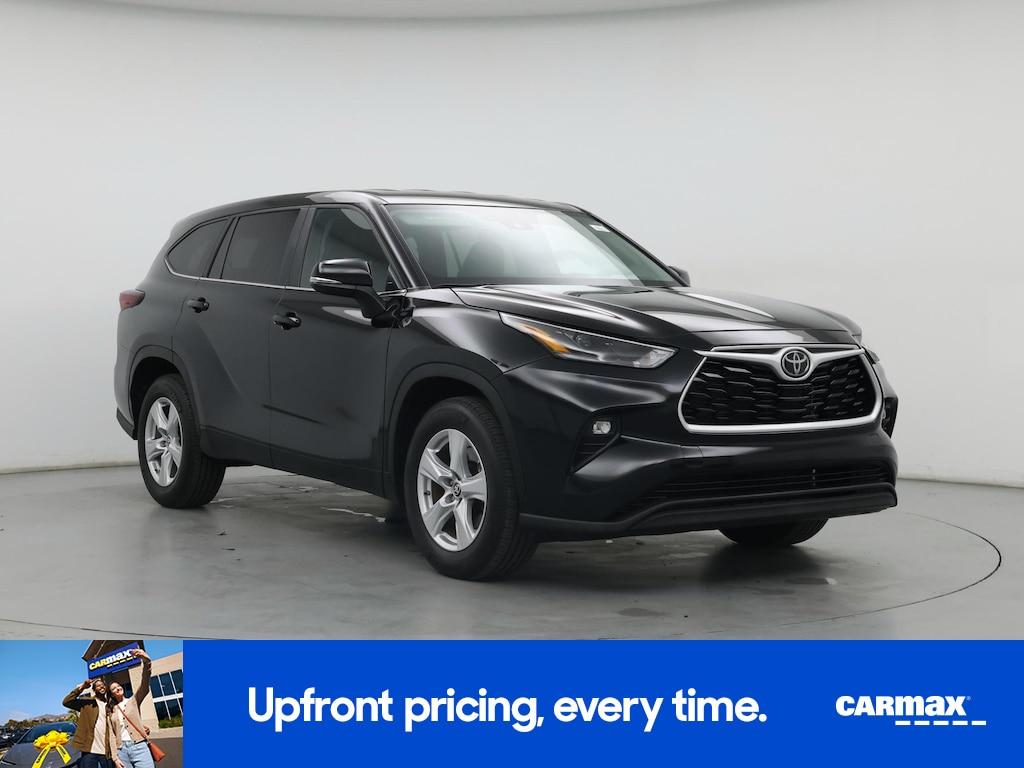 used 2024 Toyota Highlander car, priced at $34,998