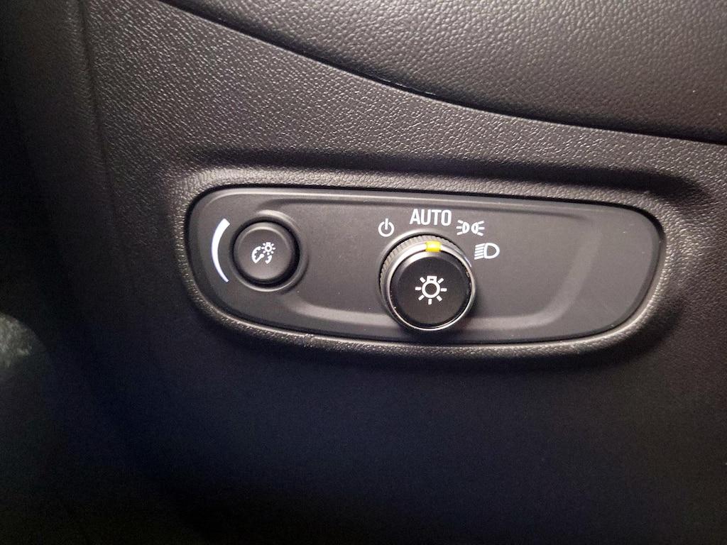 used 2021 Chevrolet Equinox car, priced at $17,998