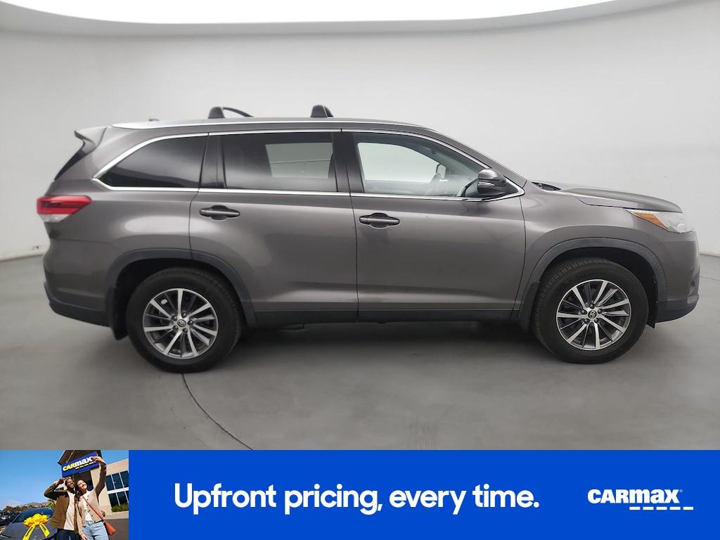 used 2019 Toyota Highlander car, priced at $30,998