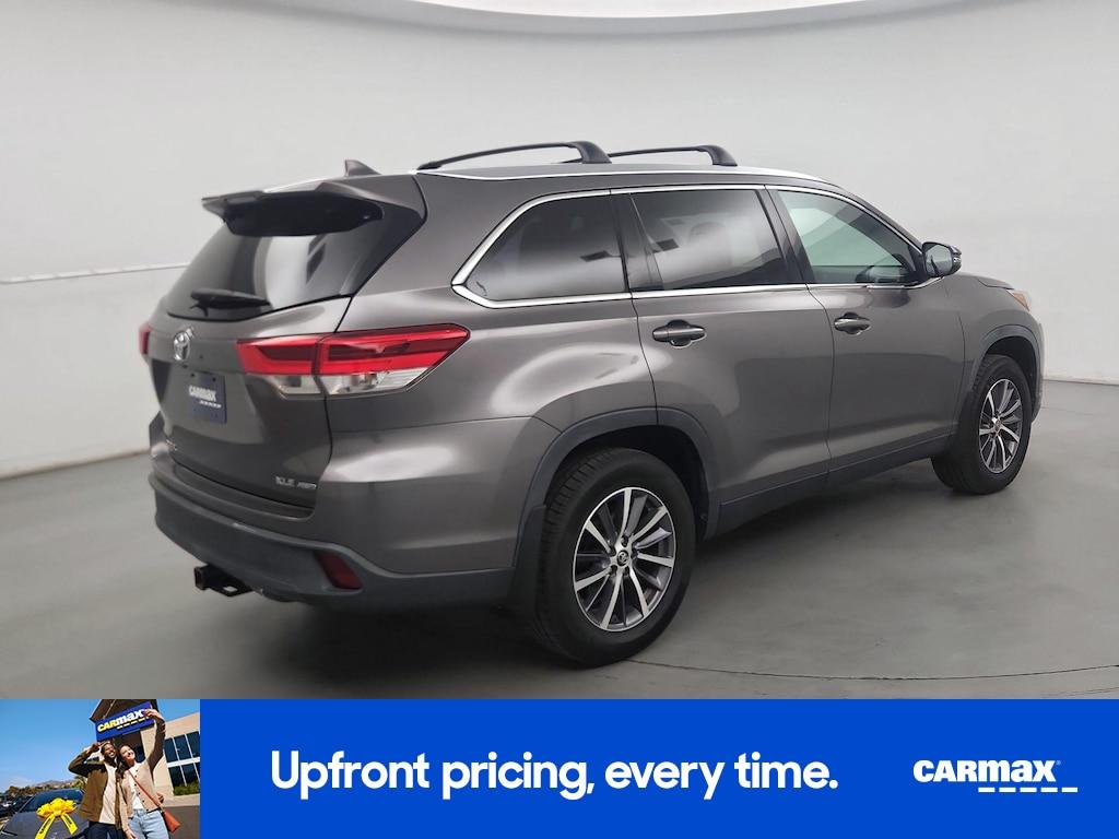 used 2019 Toyota Highlander car, priced at $30,998