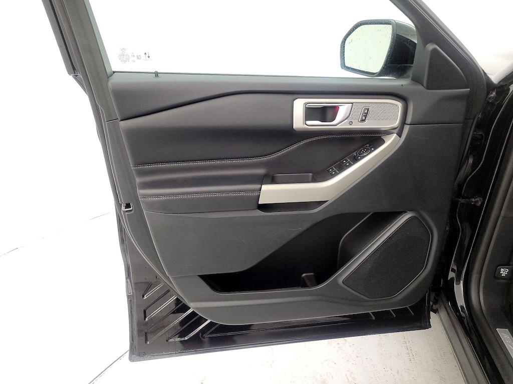 used 2024 Ford Explorer car, priced at $31,998