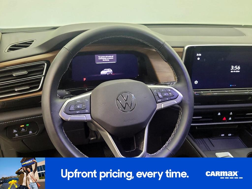 used 2025 Volkswagen Atlas car, priced at $32,998