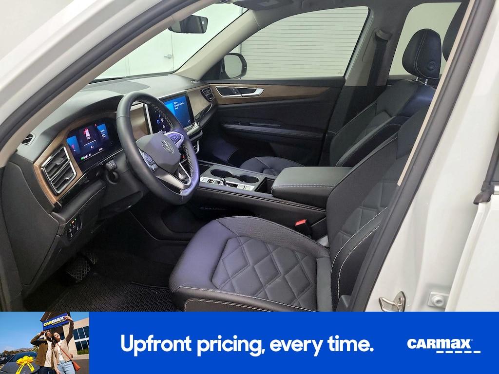 used 2025 Volkswagen Atlas car, priced at $32,998