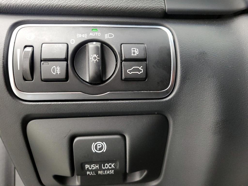 used 2015 Volvo V60 car, priced at $15,998