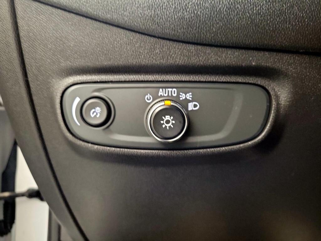 used 2022 Chevrolet Equinox car, priced at $19,998