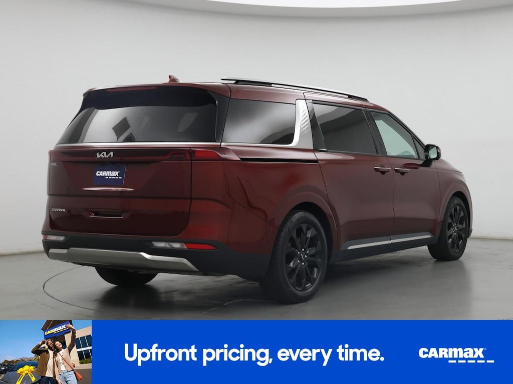 used 2023 Kia Carnival car, priced at $40,998