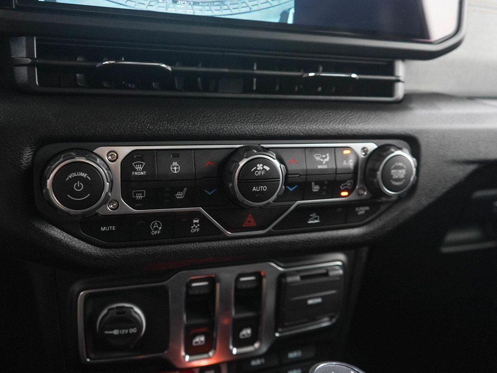 used 2025 Jeep Wrangler car, priced at $35,749