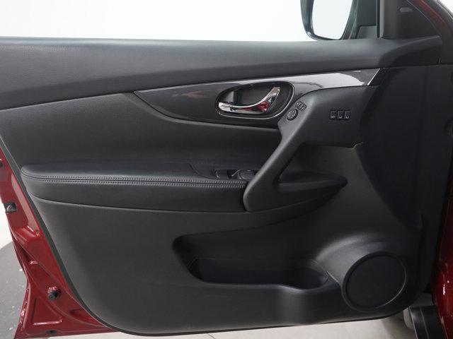 used 2019 Nissan Rogue car, priced at $19,399