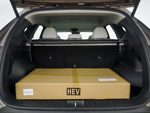new 2026 Hyundai TUCSON Hybrid car, priced at $33,747