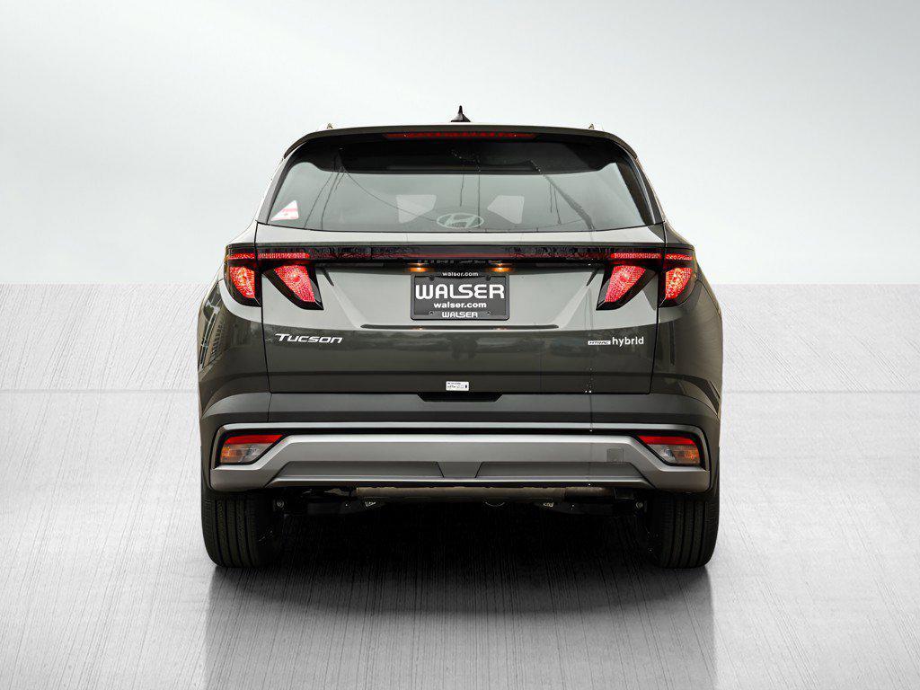 new 2026 Hyundai TUCSON Hybrid car, priced at $33,260