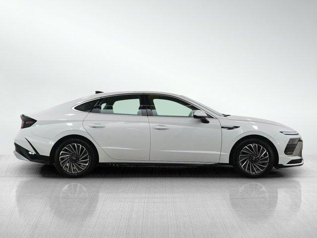 used 2025 Hyundai Sonata Hybrid car, priced at $24,299