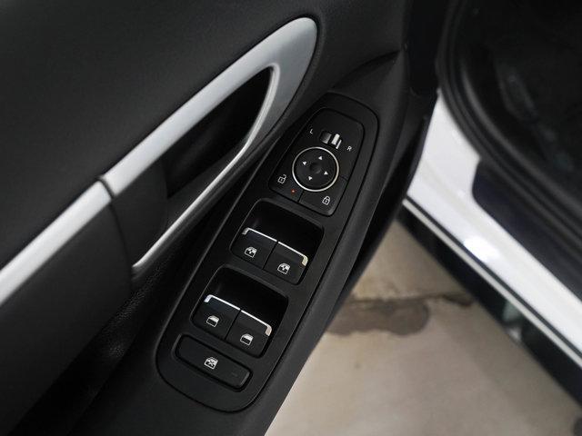 used 2025 Hyundai Sonata Hybrid car, priced at $24,299