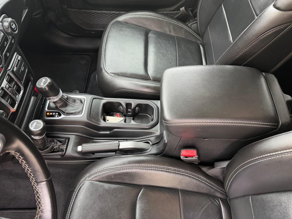 used 2022 Jeep Wrangler Unlimited car, priced at $27,950