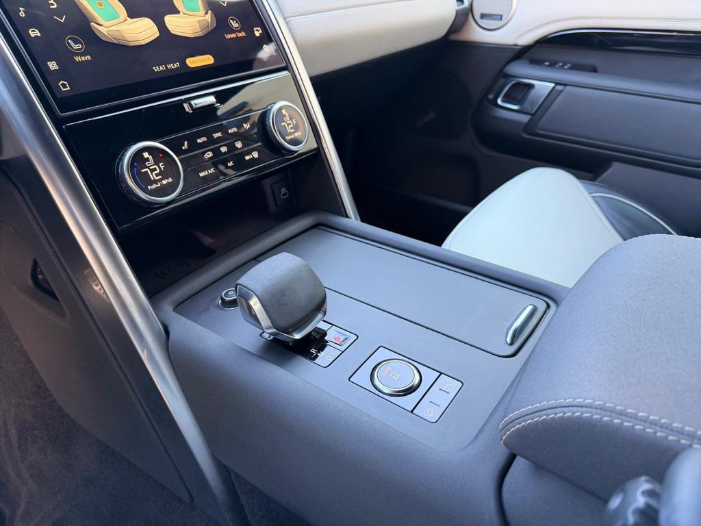 used 2022 Land Rover Discovery car, priced at $34,950