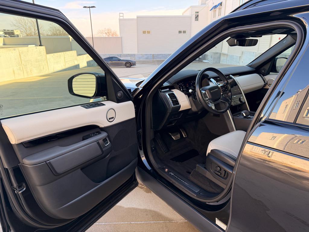 used 2022 Land Rover Discovery car, priced at $34,950