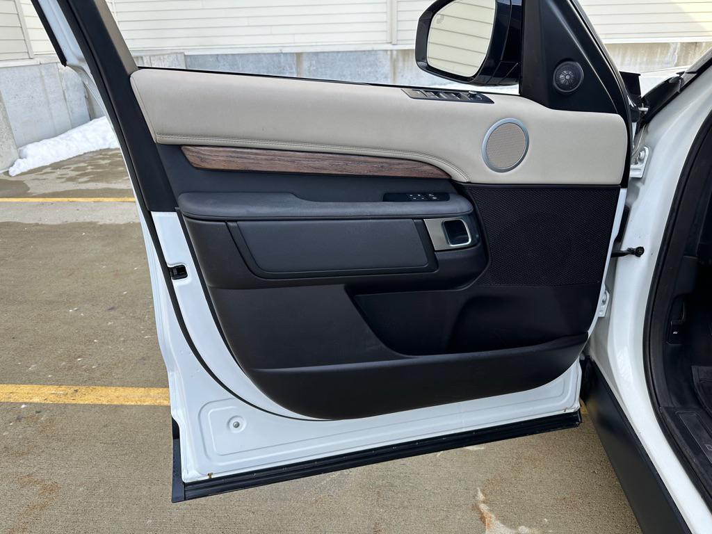 used 2018 Land Rover Discovery car, priced at $11,950