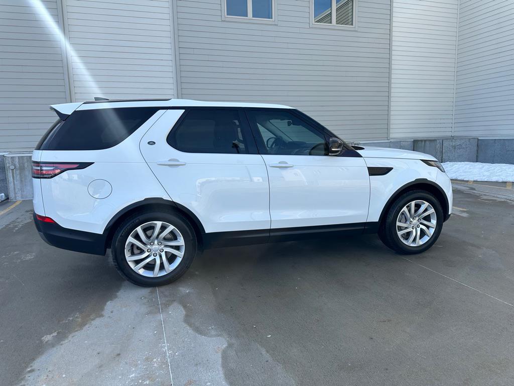 used 2018 Land Rover Discovery car, priced at $11,950