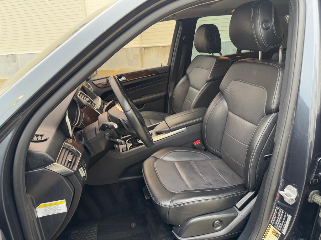 used 2013 Mercedes-Benz M-Class car, priced at $11,500