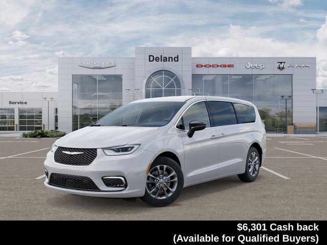 new 2026 Chrysler Pacifica car, priced at $36,155