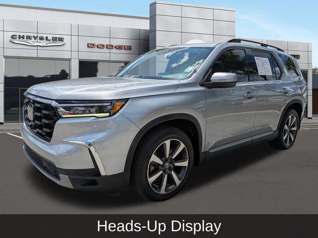 used 2023 Honda Pilot car, priced at $40,998