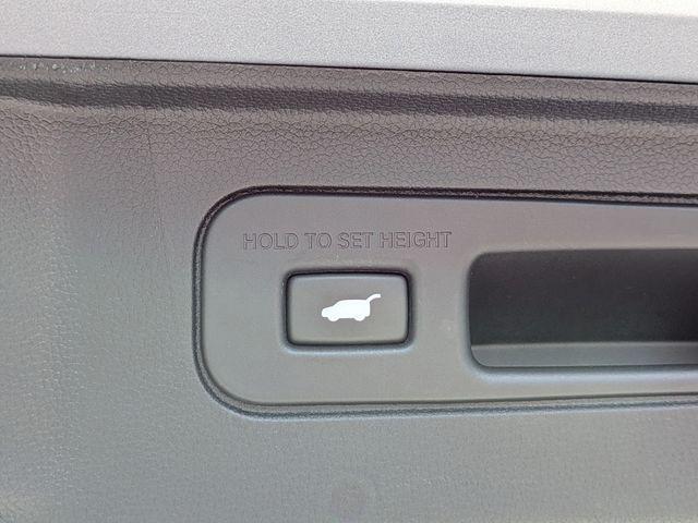 used 2023 Honda Pilot car, priced at $41,899