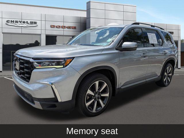 used 2023 Honda Pilot car, priced at $39,595