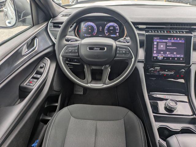 used 2025 Jeep Grand Cherokee car, priced at $31,769