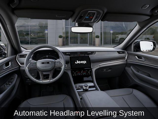 new 2025 Jeep Grand Cherokee car, priced at $36,007
