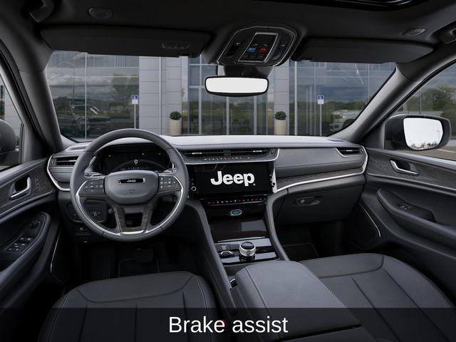 new 2026 Jeep Grand Cherokee car, priced at $43,766