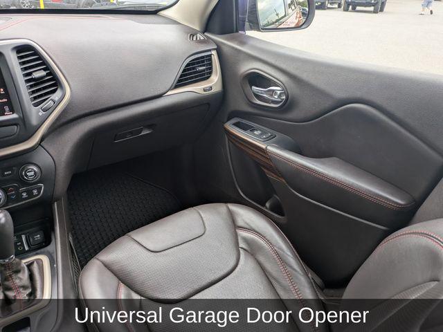 used 2015 Jeep Cherokee car, priced at $9,999