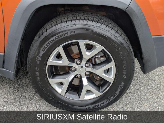 used 2015 Jeep Cherokee car, priced at $9,999