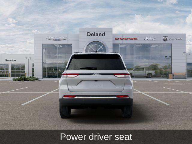 new 2025 Jeep Grand Cherokee car, priced at $30,900