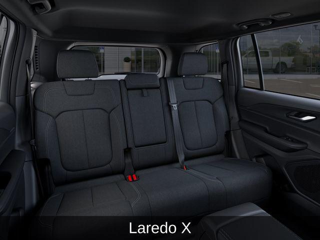 new 2025 Jeep Grand Cherokee car, priced at $30,900