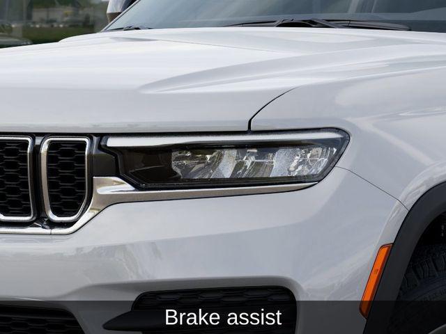 new 2025 Jeep Grand Cherokee car, priced at $30,900