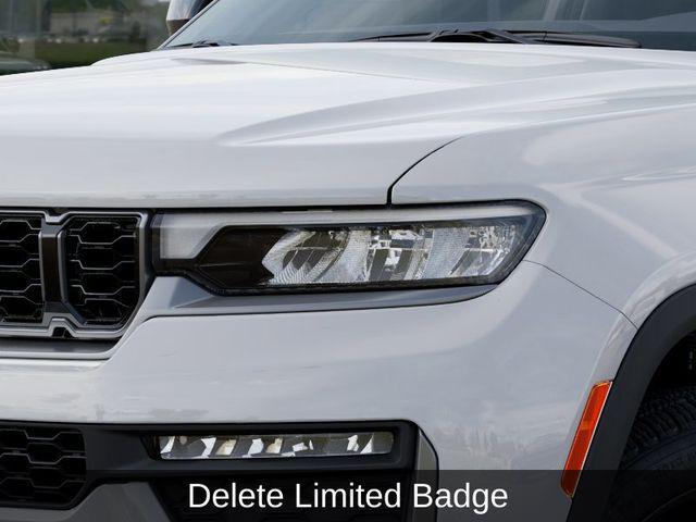 new 2026 Jeep Grand Cherokee car, priced at $42,210