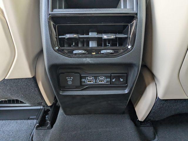 used 2025 Jeep Grand Cherokee car, priced at $36,895