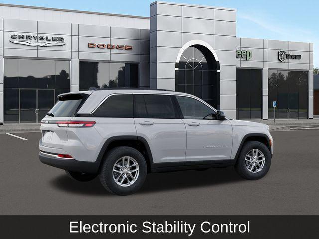 new 2025 Jeep Grand Cherokee car, priced at $29,956