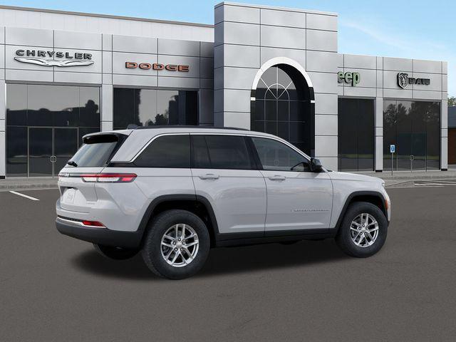 new 2025 Jeep Grand Cherokee car, priced at $29,956