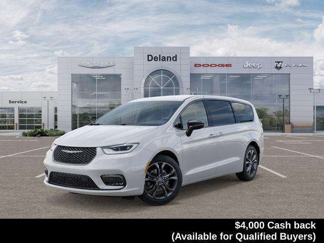 new 2026 Chrysler Pacifica car, priced at $41,305